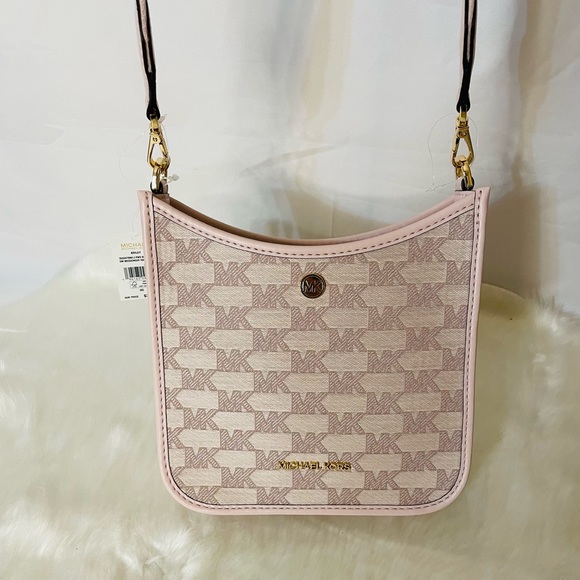 NWT Michael Kors Briley Logo Messenger Bag Crossbody Bag - Picture 2 of 13